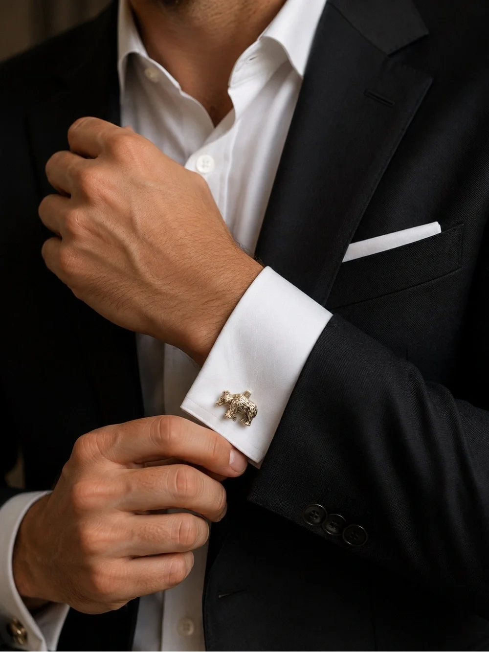 Silver Tone Bull And Bear Cufflinks for Men - Classic Formal Accessory Stockmark